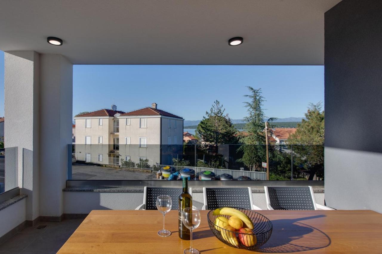 Apartma Skubic Duhljica Vantacici Exterior photo